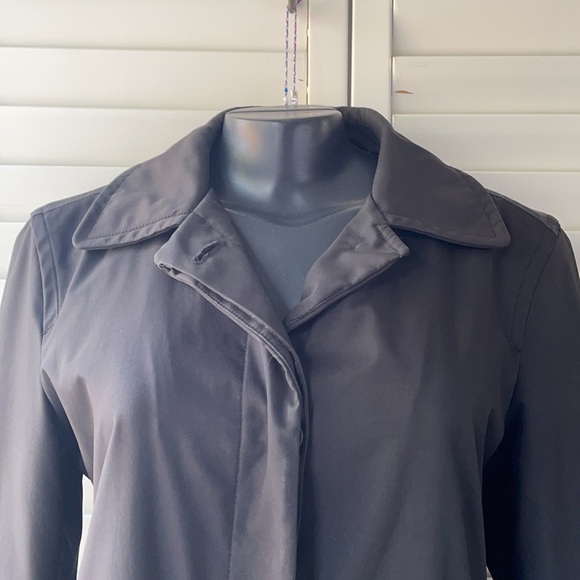 GAP black windbreaker/rain jacket, size Small - Picture 3 of 5
